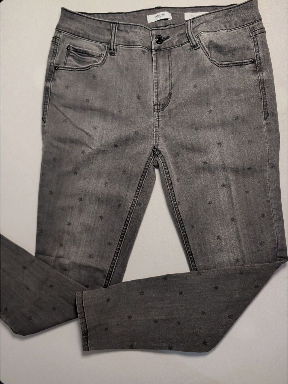 Kensie Effortless Ankle Mid Rise Gray Star Print Jeans Size 8/29
